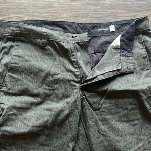 Volcom - men 36 pant - closet clean out